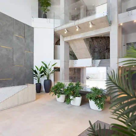 Crystal I Los Gigantes