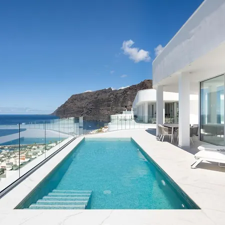 Crystal I Los Gigantes 5*